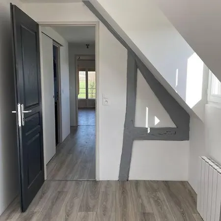 Holiday home Maison Ancienne Vallee De L'eure *